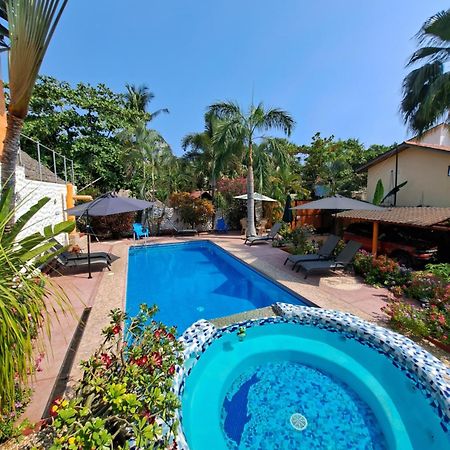 Hotelito Swiss Oasis - Playa Zicatela - Adults Only Пуерто Ескондидо Екстериор снимка